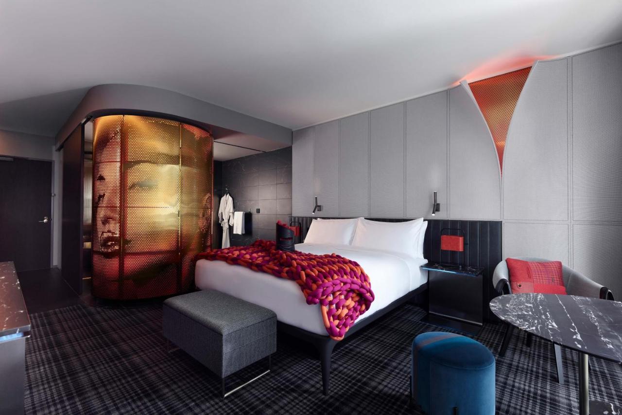 W Melbourne Hotel Екстериор снимка A room at the W London