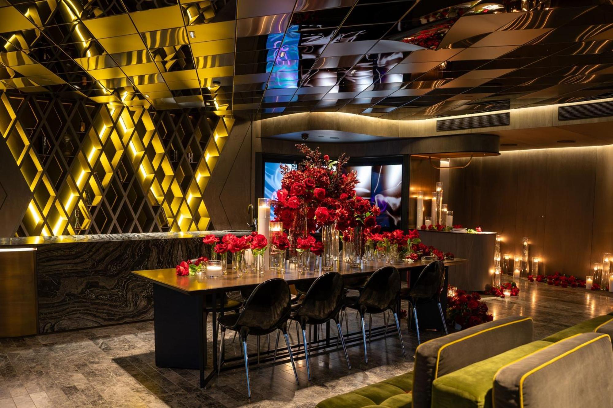 W Melbourne Hotel Екстериор снимка The interior of the nightclub